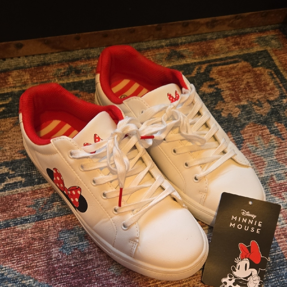 Disney Minnie Mouse White and Red Lace-Up Shoes